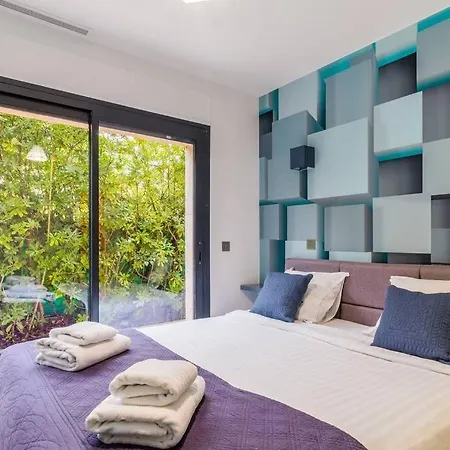 Jaliel 250 M2 - 12 Pers. Plein Coeur De * Cannes