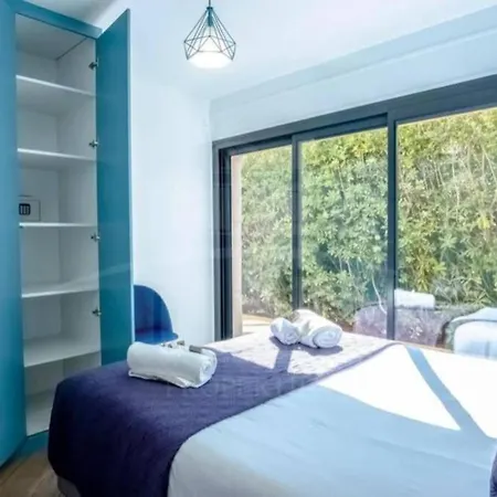 Jaliel 250 M2 - 12 Pers. Plein Coeur De *