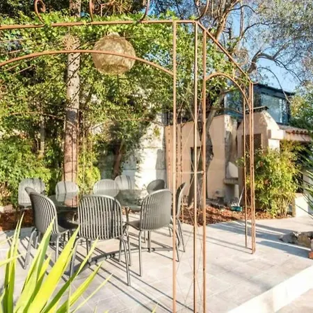 Jaliel 250 M2 - 12 Pers. Plein Coeur De